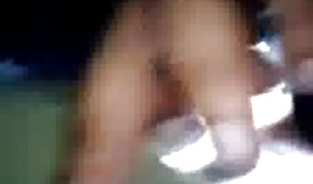 Cheat bokep pengantin baru indo brunette lucu pada suaminya yang beruban