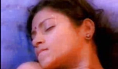 Pria tampan setelah wawancara memberi penetrasi ganda scandal sex artis indonesia kepada jurnalis pirang itu