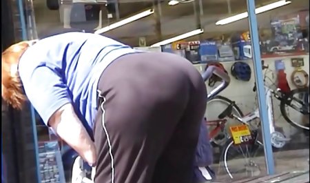 Suaminya hanya di ambang pintu, indo cantik xxx dan wanita itu sudah menunggu kekasihnya