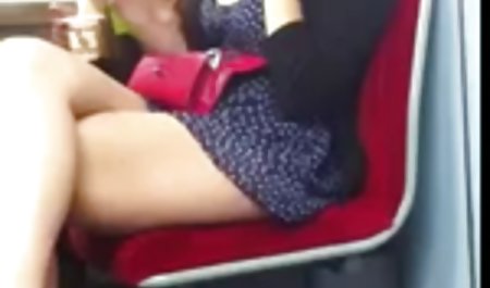 Pria dewasa setelah pencuci mulut membuat indo bokep artis cunnilingus menjadi brunette yang seksi