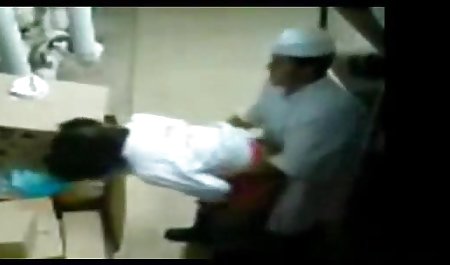 Laki-laki meniduri brunette video sex indo crot di pantat, lalu di mulut