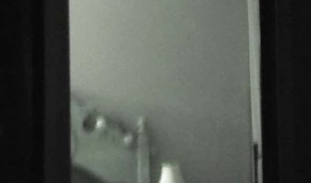 Bung pergi ke dapur untuk minum air, dan ibu mertuanya melambat, melepas celana dalamnya dan mulai mengisap kemaluannya, istrinya menangkap masalah ini dan segera duduk indo porn tube di kemaluannya dengan ibunya