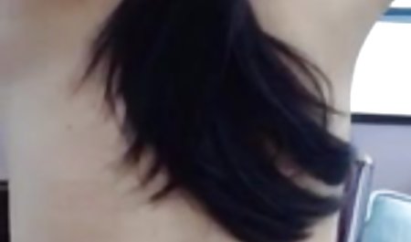 Ibu berdada dewasa membuka baju dan meniduri putranya di kamar mandi bokep igo indo