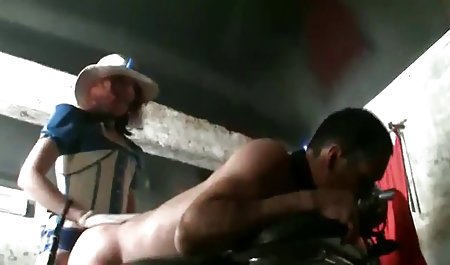 Pembantu pirang Busty adult sex indo mengisap telur dan mengisap ayam gemuk