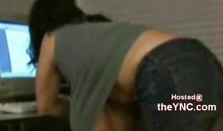 Dua pelacur berkacamata bercinta dengan kutu buku berkacamata, pesta bokep indo tante semok seks berkacamata ternyata