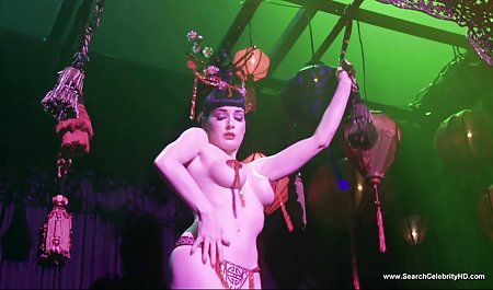 Tiga lesbian xxx artis indonesia sex manis menjilat vagina basah dan bercinta dengan lingga