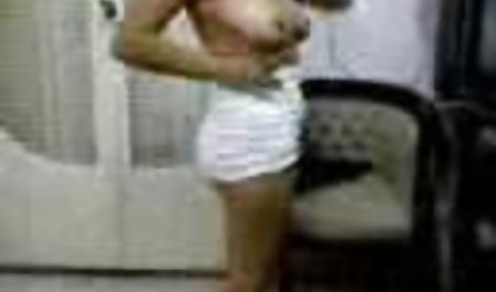 Dalam bisnis pertunjukan melalui tempat indo sex lesbian tidur