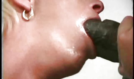 Empat anak ayam mengatur pesta seks xxx siswi indonesia porno