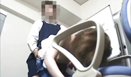 Dua gadis Asia yang tak terbayangkan cantik, memikat seorang lelaki muda yang tampan ke kamar tidur gadis mereka, pertama memaksanya untuk indo new xxx menjilat pussies basah mereka, dan kemudian dengan manis berhubungan seks dengan seorang lelaki hangat di lubang berlubang mereka.