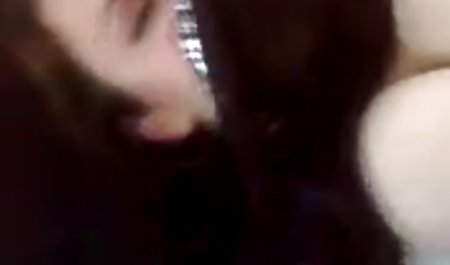 Seorang pelacur video bokep indo xxx muda menghisap pria kontol besar gemuk ketat dengan baik