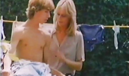 Dua pelacur xhamster artis indonesia dewasa dengan payudara besar mendapatkan fucked di dubur