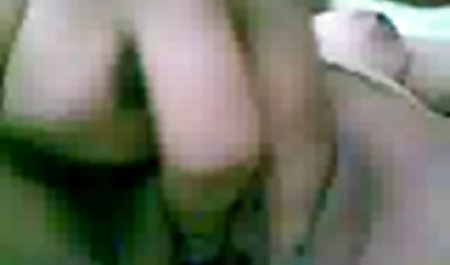 Bridgette Bee adalah indo ganbang pirang berdada cantik, dia keparat panas dengan dua orang dipompa dan mendapat kesenangan nyata dari itu