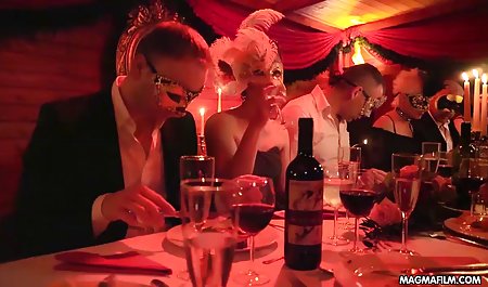 Lapangan, bukan jiwa di sekitar dan bokep artis indo vs bule hanya erangan dari dua pria gay muda yang menempatkan anggota mereka dalam penilaian masing-masing, memecah kesunyian ini