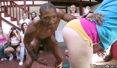 Redhead pelacur wanita gemuk Eva Berger menyebalkan kontol dan mendapat anal ganbang indo kacau