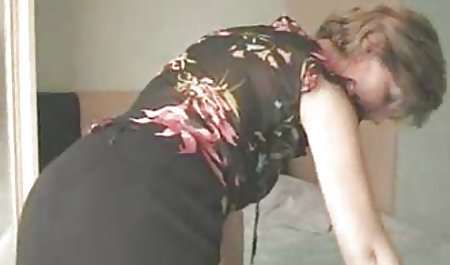 Pasangan itu berciuman dengan manis indo anal xxx untuk mengantisipasi bercinta yang panjang dan menyenangkan. Tetapi mereka masih tidak tahu bahwa melihat mereka, seorang pacar melakukan masturbasi di sofa yang nyaman