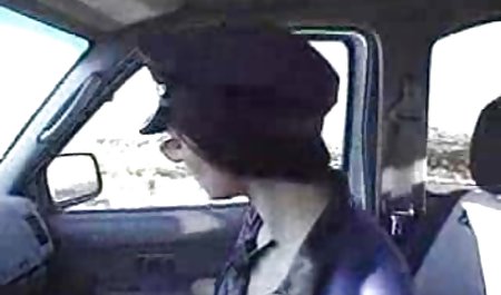 Setelah berhubungan seks, wanita jalang kacau memakai strapon dan kacau anal biseksual bigo indo xxx