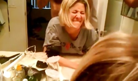 Gangbang anal bbokep indonesia dengan brunette panas dan penetrasi ganda dengan laki-laki