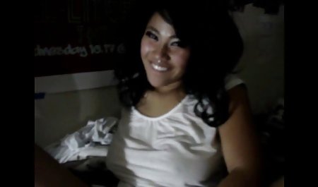 Nikita bokep indo bule Von James membelai vaginanya yang basah