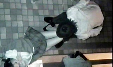 Brunette cantik naik xxx tante indo kontol mengubah lubangnya