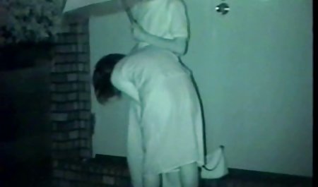 Christy, Lola, Vicki mengadakan hd porn indo pertunjukan seks di depan kamera