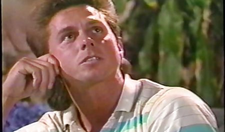 Seksi, indonesia sex pelajar berdada pirang mendapat bercinta di anal dengan orang-orang Rusia