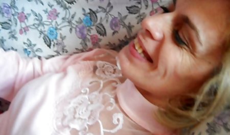 Sang rocker menulis lagu tentang kontol besar, tetapi tanpa latihan yang benar, dia tidak punya kesempatan untuk menulis sebuah indo xxx smp mahakarya, dan pria itu memutuskan untuk menginspirasi gadis ini.