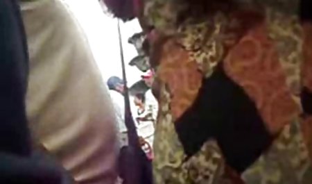 Dua gadis cabul seksi bokep indo goyang dan seorang lelaki mengadakan pesta seks di tepi kolam renang